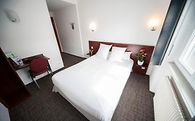 Logis Hotel & Restaurant Au Lion D'Or